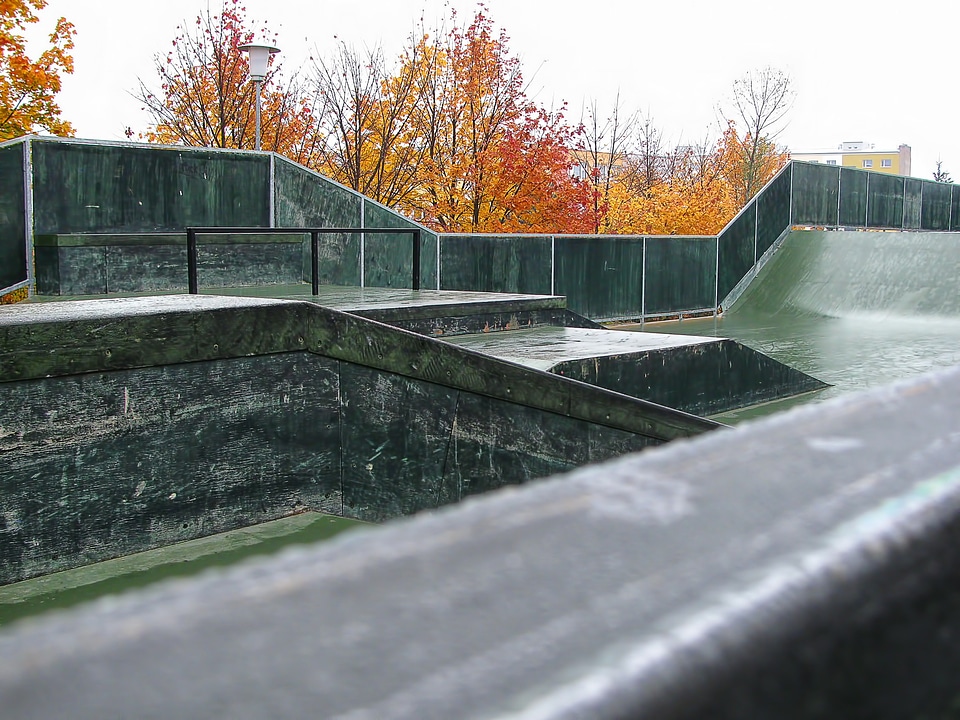 Facility autumn railing