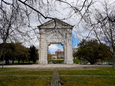 Landmark, Tree, Sky, Monument photo