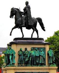 Statue, Landmark, Sculpture, Monument