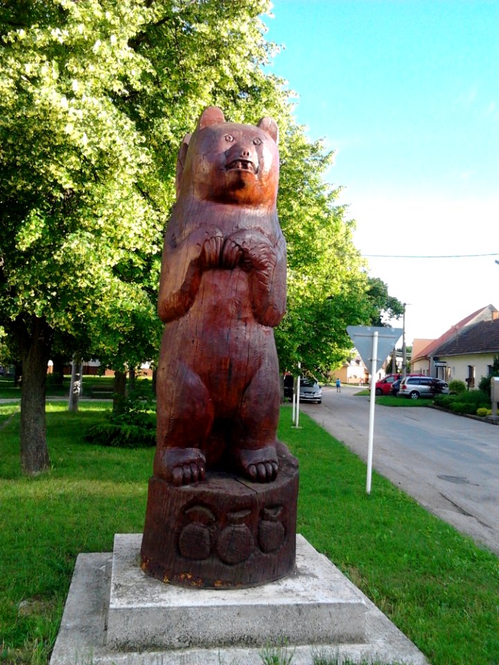 Sculpture, Statue, Tree, Monument