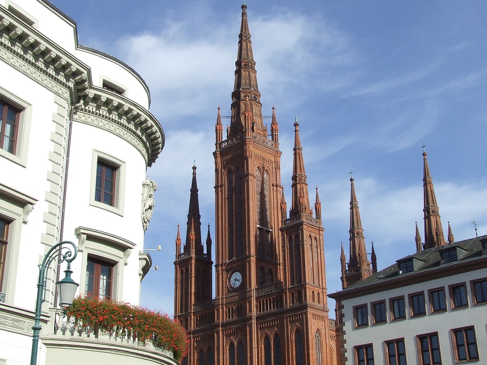 Dom wiesbaden towers