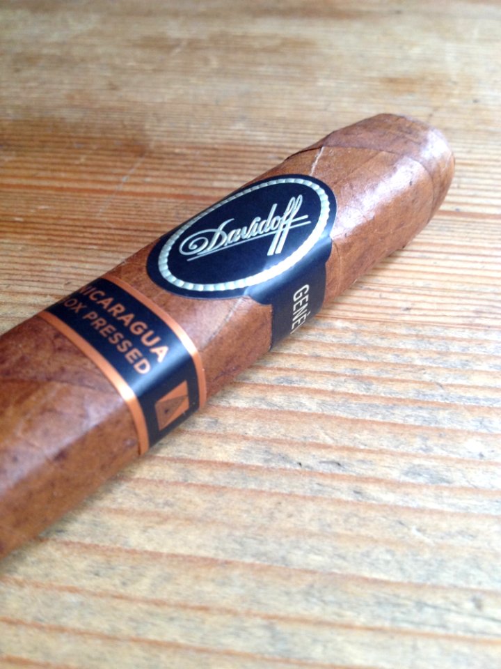Cigar, Tobacco Products, Cervelat, Wood