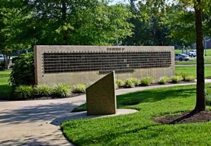 Wall Memorial Architecture Grass