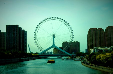 Ferris Wheel Metropolitan Area Landmark Tourist Attraction photo