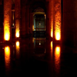 Reflection Column Light Night photo