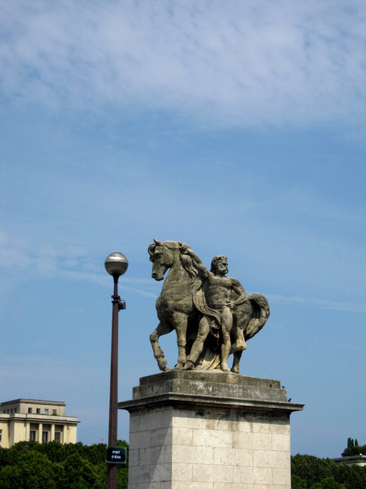 Statue Monument Sculpture Sky