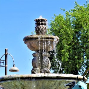 Fountain Landmark Water Feature Water photo