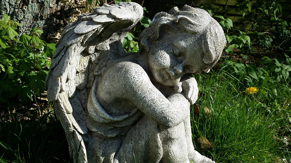 Stoneware gartendeko sculpture
