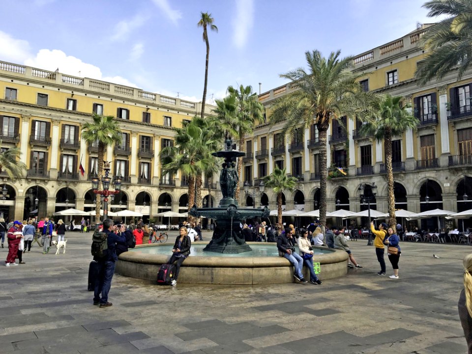 Plaza Town Square City Town