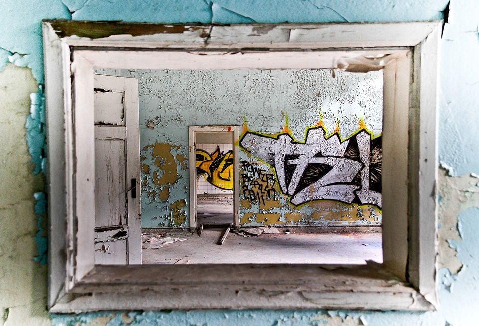 Forget frame rooms