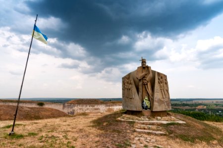 Sky Cloud Sea Monument