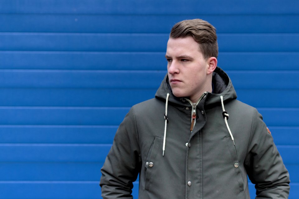 Man Wearing Grey Zip-up Hoodie