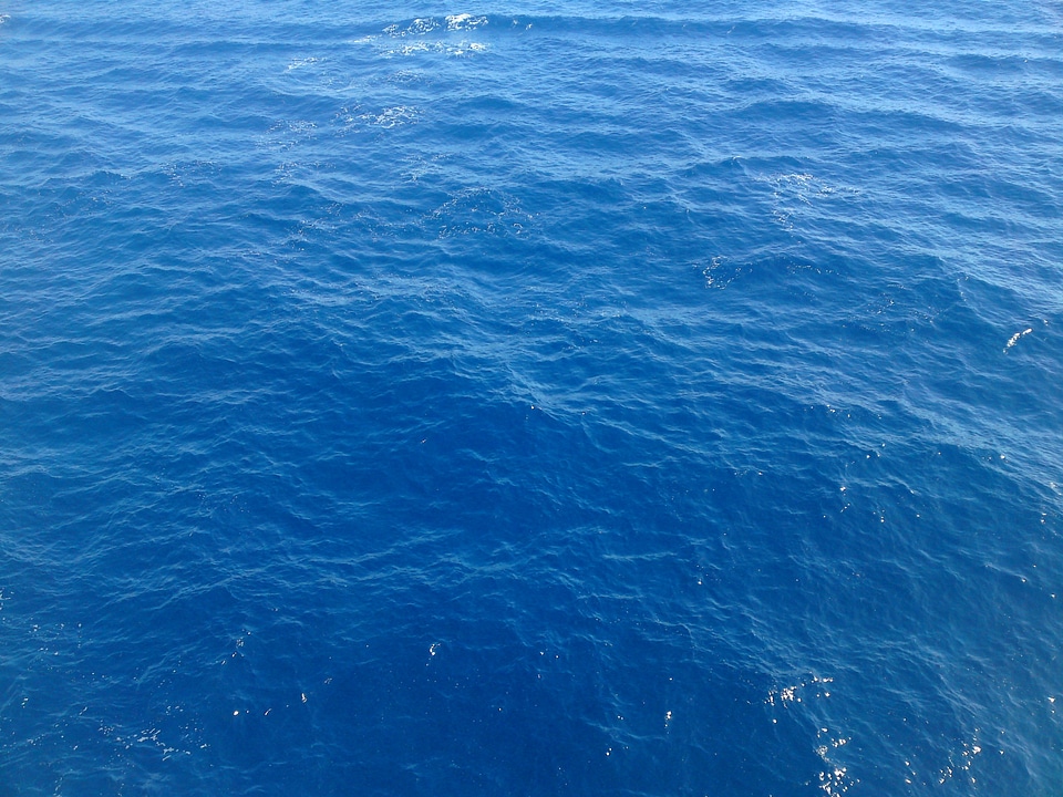 Lake wave mediterranean