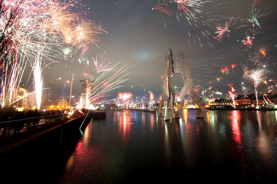 Fireworks Reflection Cityscape Night
