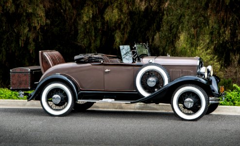 Vintage Brown Coupe