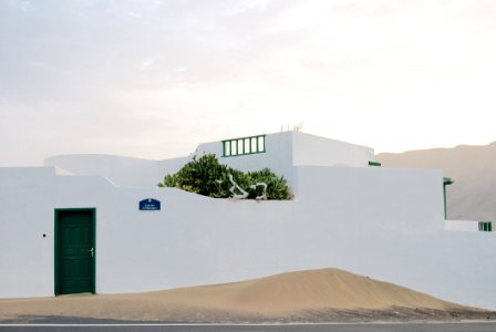 White Concrete House photo
