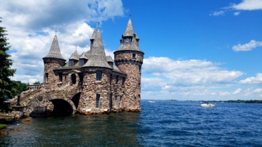 Waterway Sky Tourist Attraction Sea photo