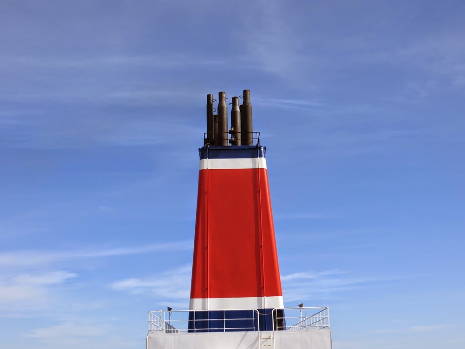 Ship chimney steamer