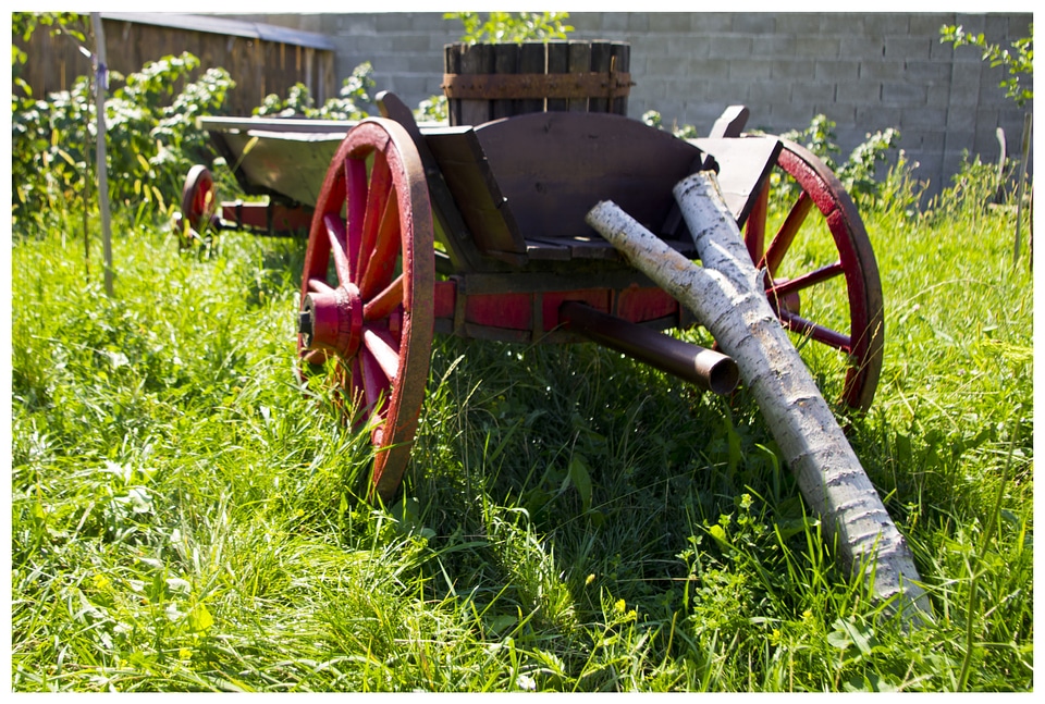 Wagon countryside support