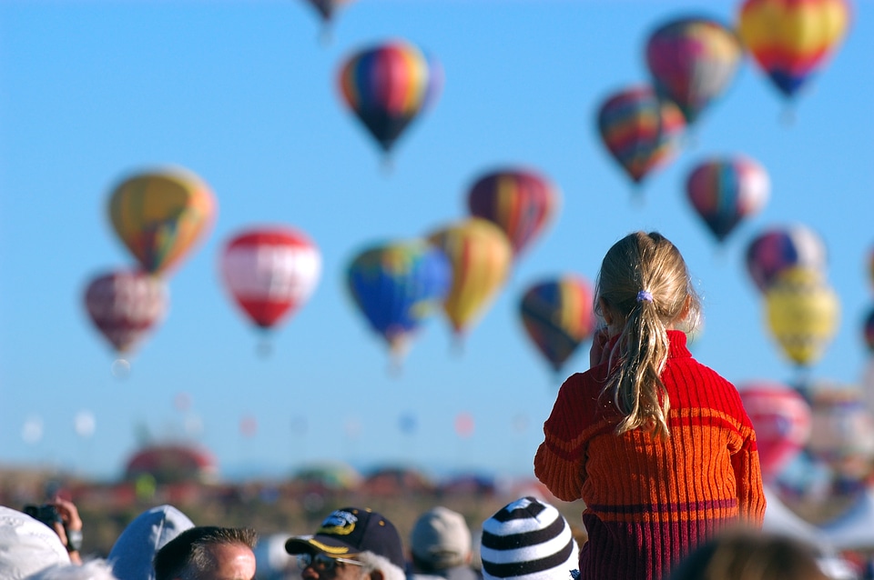 Women's hot air balloon party balloon