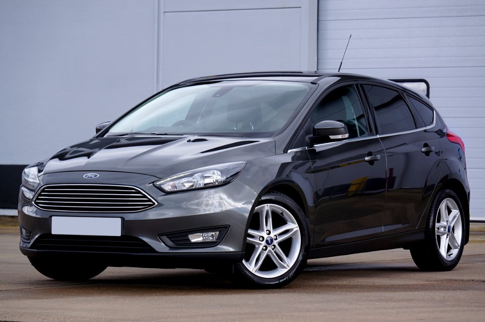 Grey Ford Focus Hatchback