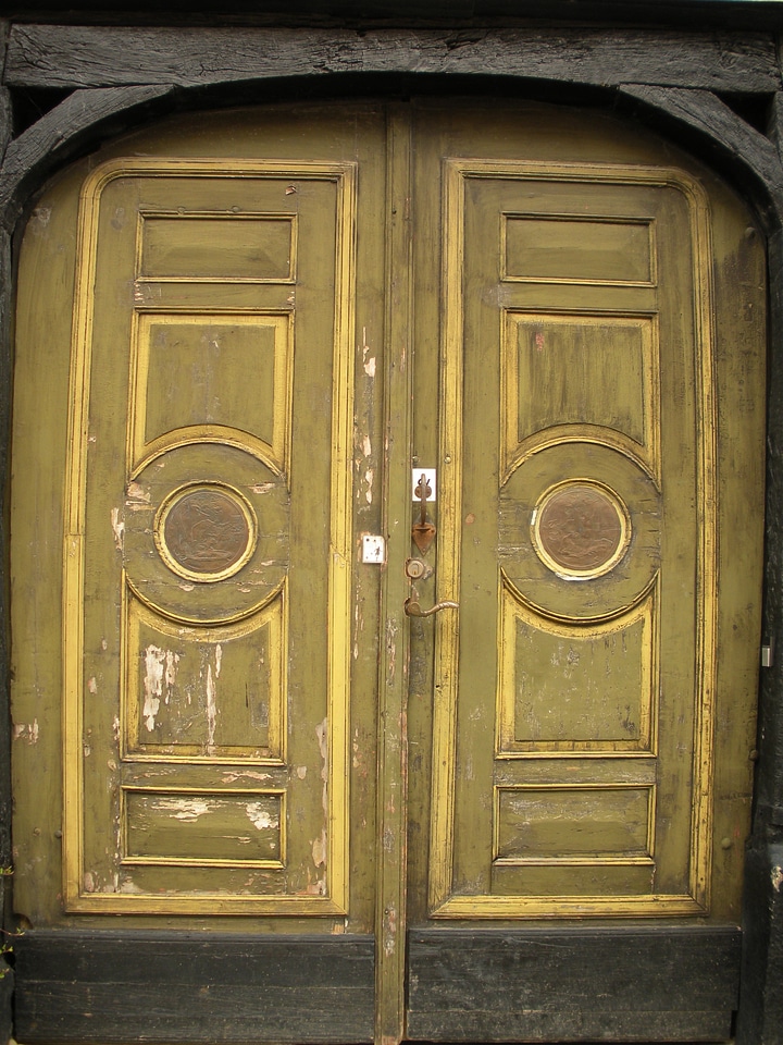Panels yellow green