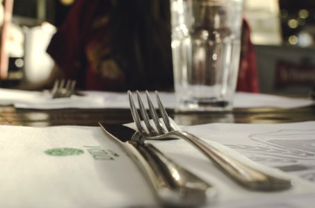 Shallow Focus Photography Of Fork And Knife photo