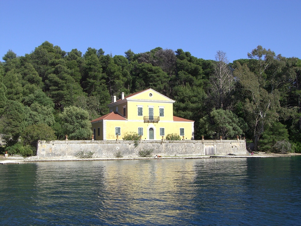 Greece madouri architecture