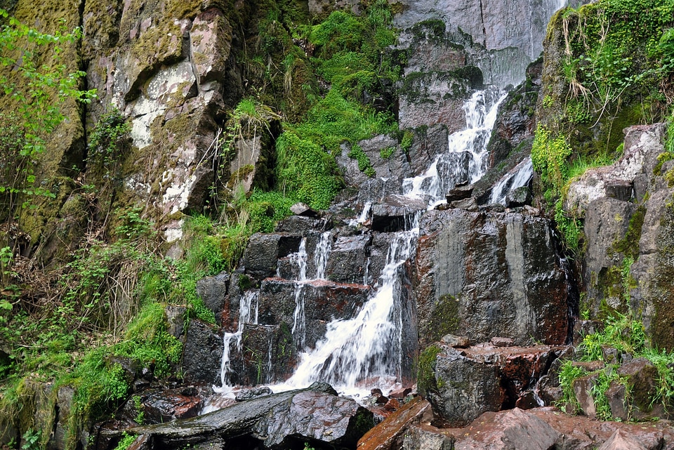 Stream cascade cascading