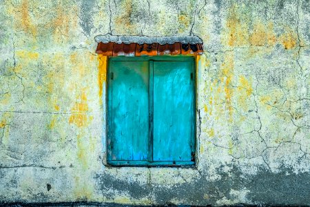 Blue Green Wall Yellow