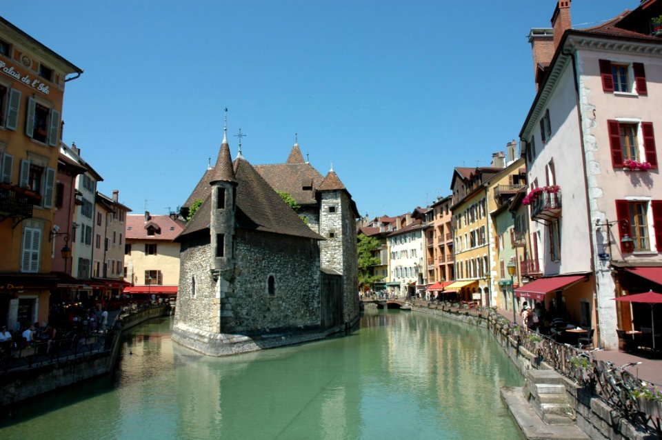 Waterway Town Canal City