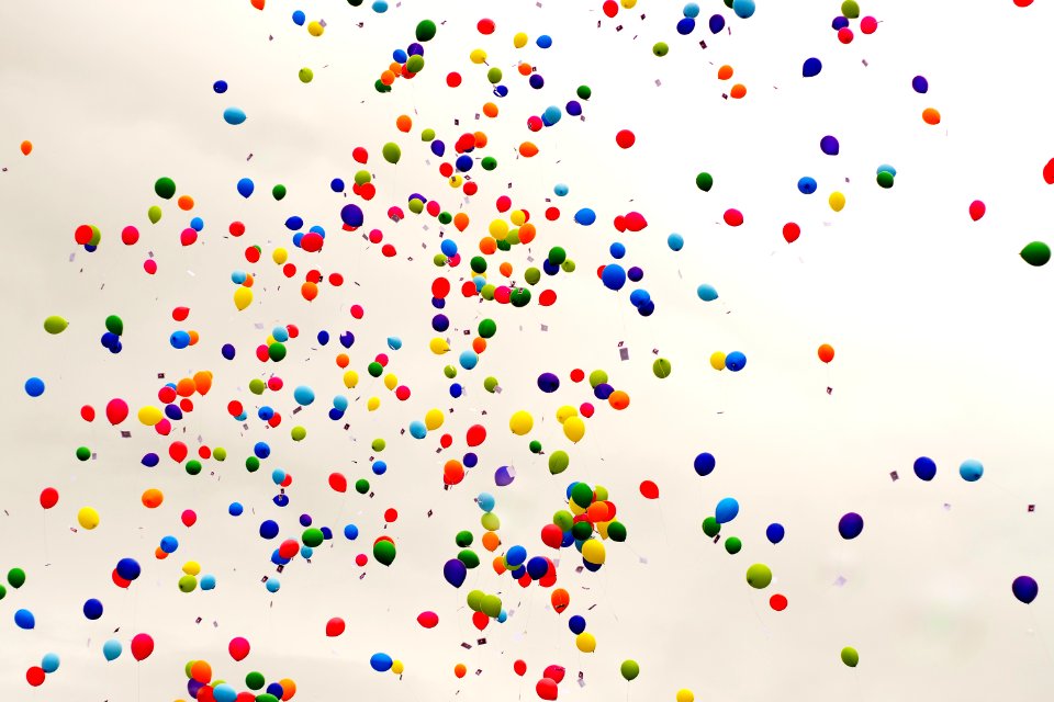Line Point Confetti Circle