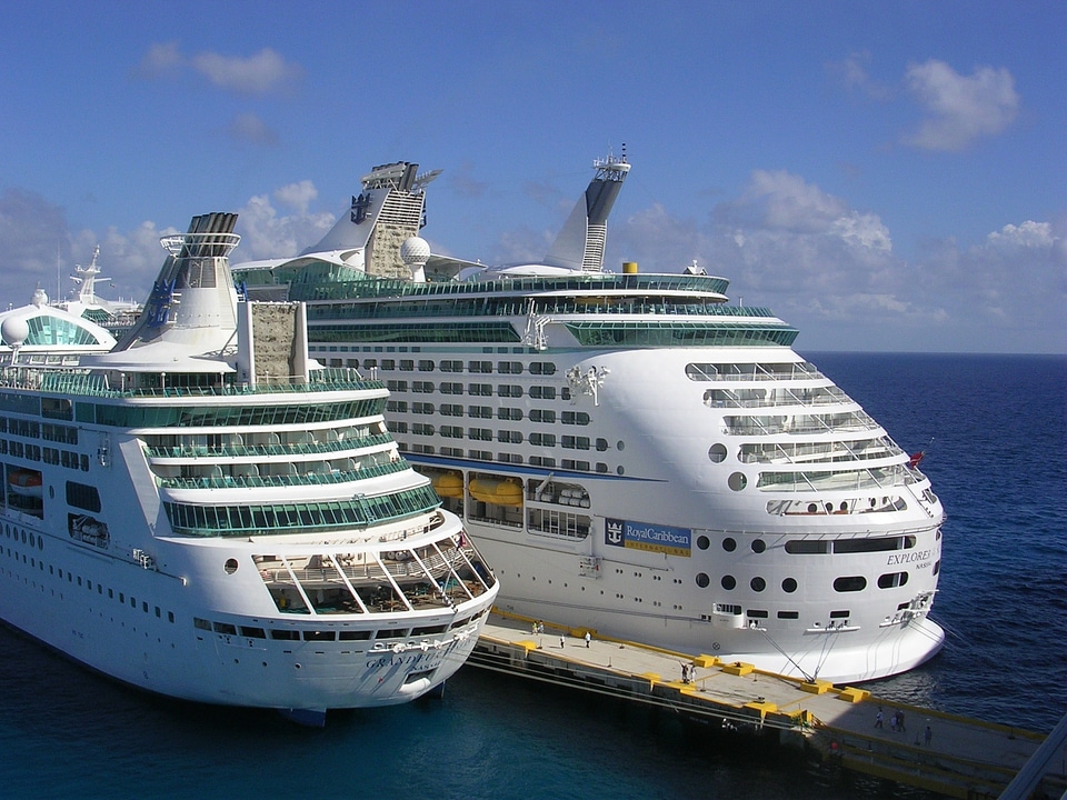 Luxury caribbean cruising