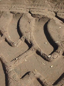 Tire clay tractor photo