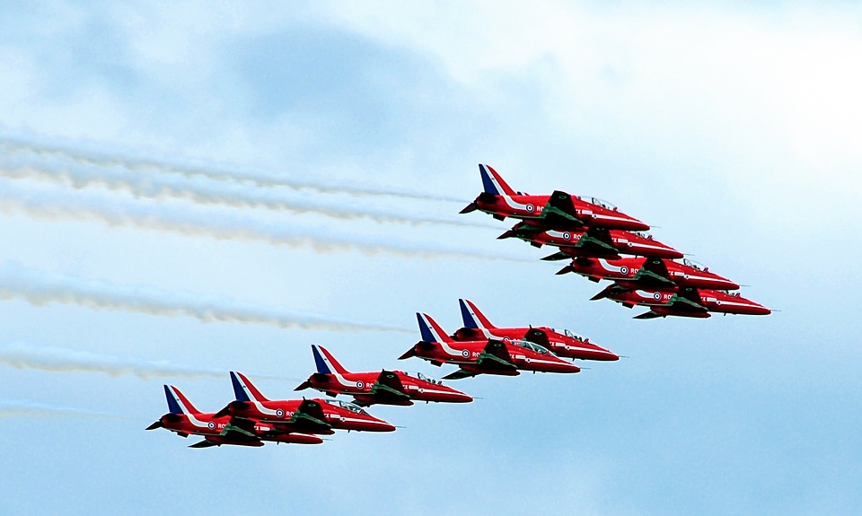 Airplanes jets flying