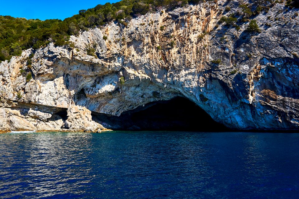 Water Cliff Coastal And Oceanic Landforms Coast