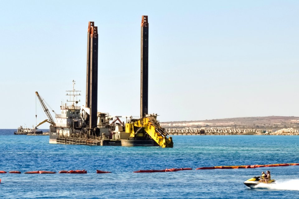 Water Transportation Sea Jackup Rig Crane Vessel Floating