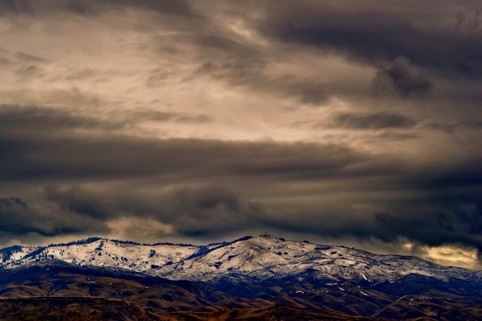 Landscape Photo Of White Mountain