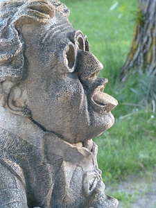 Sculpture globe zwergelgarten