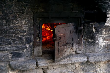 Masonry Oven Heat Ruins