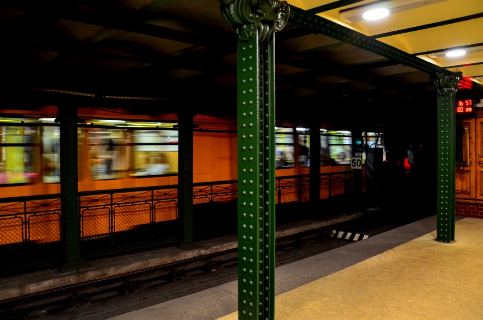 Yellow Train Photo