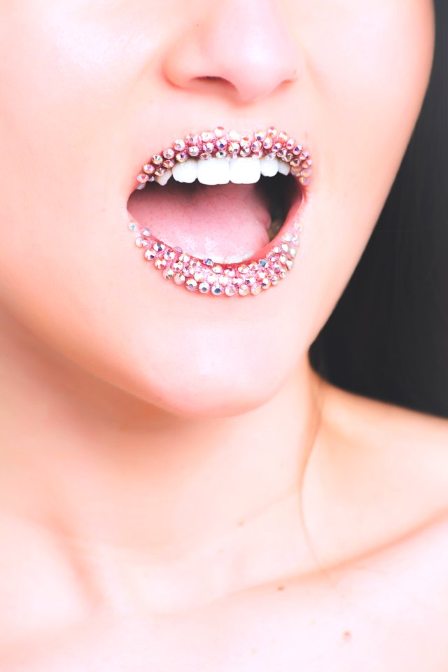Womens Silver-colored Beads