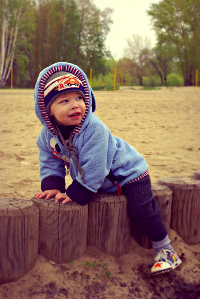 Child Headgear Sitting Fun