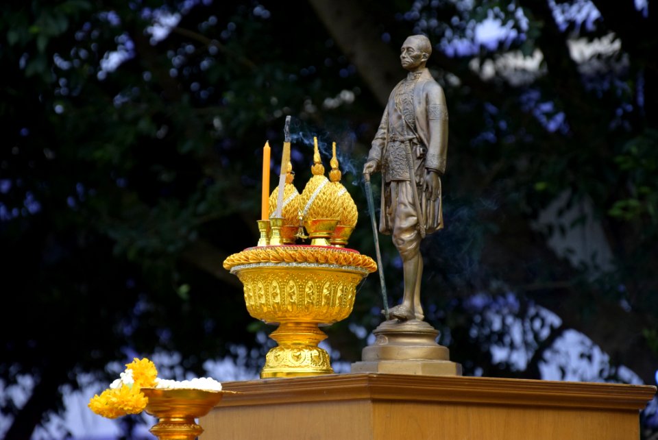 Statue Place Of Worship Monument Wat