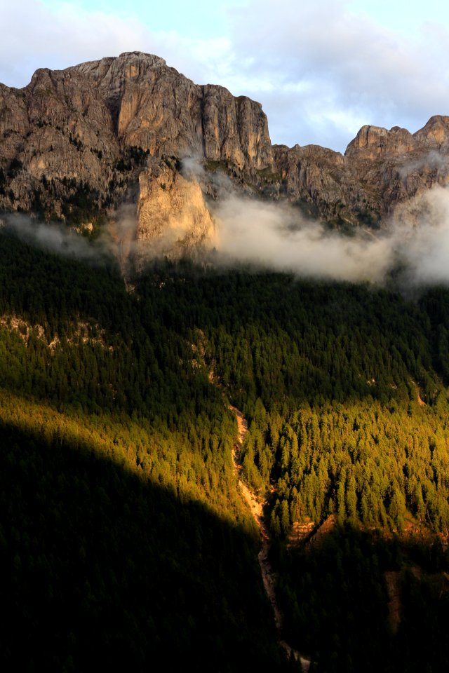 Wilderness Mountainous Landforms Mountain Highland photo