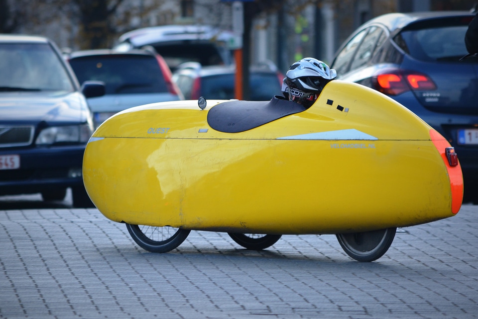 Vehicle yellow traffic