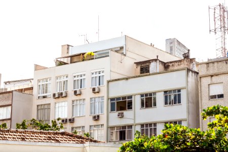 White And Beige Concrete High-rise Building photo