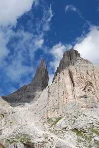 Italy hiking trekking photo