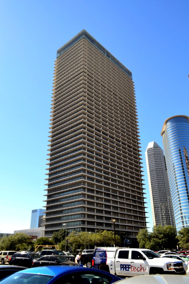 Metropolitan Area Skyscraper Tower Block Building photo