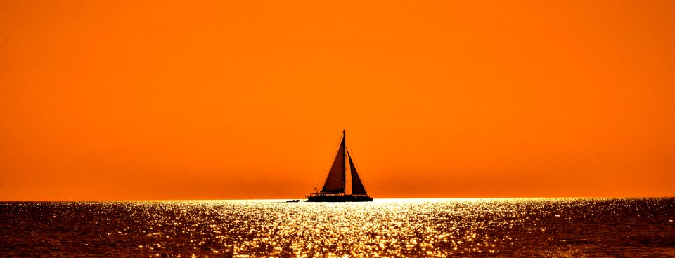 Horizon Sky Orange Calm photo
